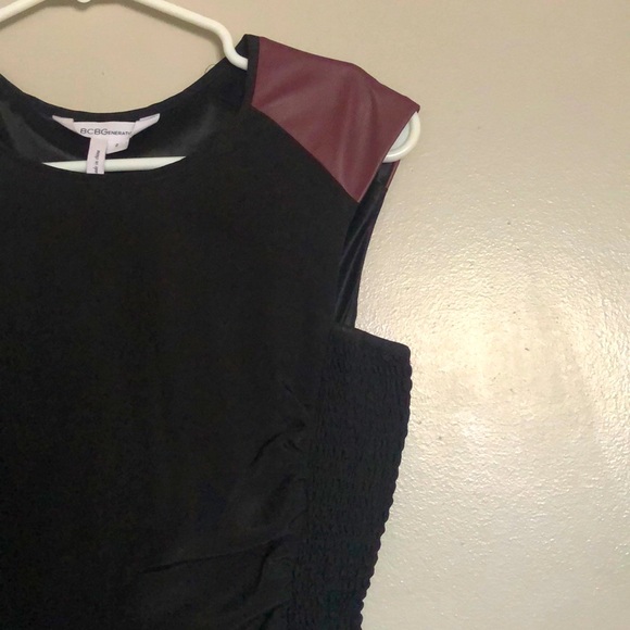 BCBGeneration dress with leather sleeves, size 2 - Picture 3 of 6